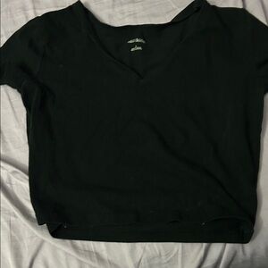 Wild Fable Black V-Neck Short Sleeve Crop Top